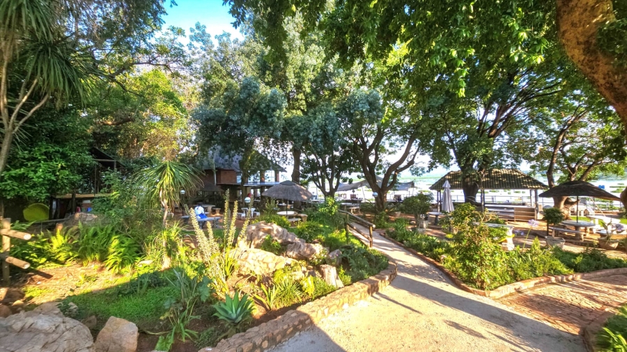 6 Bedroom Property for Sale in Kosmos Ridge North West